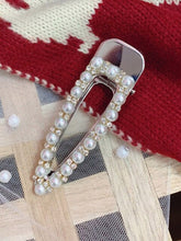 Load image into Gallery viewer, Woman&#39;s Hairgrips Gift Barrette Women&#39;s Peal Geometric Round Party Club Headwear Fashion Accessories Hearpins 10 Wholeship - EssentialBoutiques 