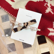 Load image into Gallery viewer, Fashion Woman&#39;s Hairgrips Peal Geometric Barrettes Party Club Headwear Accessories Hearpins 15 Wholeship - EssentialBoutiques 